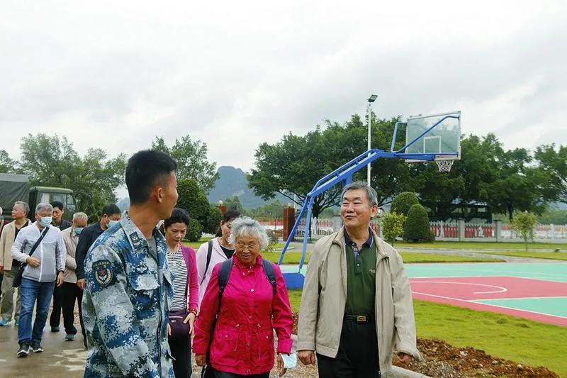 座谈会3.jpg