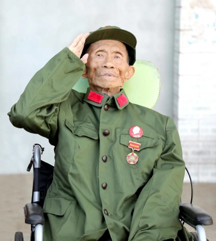 退役军人5.jpg