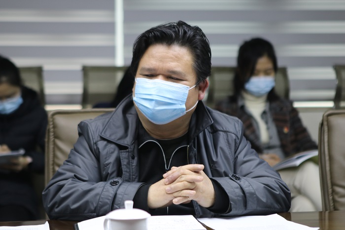 黄振和同志作总结发言.JPG