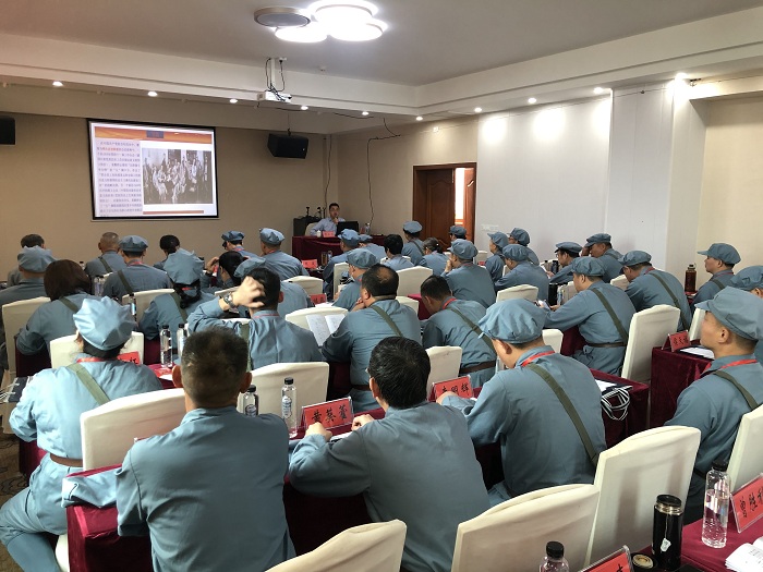 图1专题教学.jpg