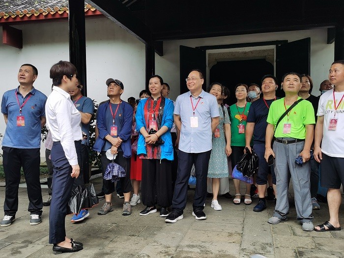 图5韶山参观.jpg