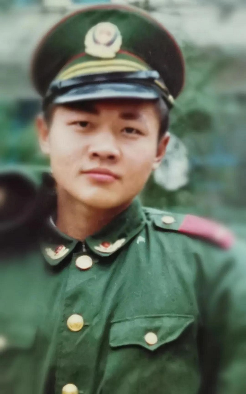 武警支队长3.jpg