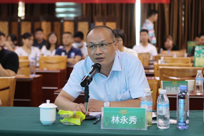 评委点评 (1).jpg